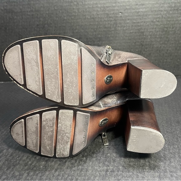 Frye Parker D Ring Short Charcoal 6M LIKE NEW! PRICE FIRM - Picture 7 of 16